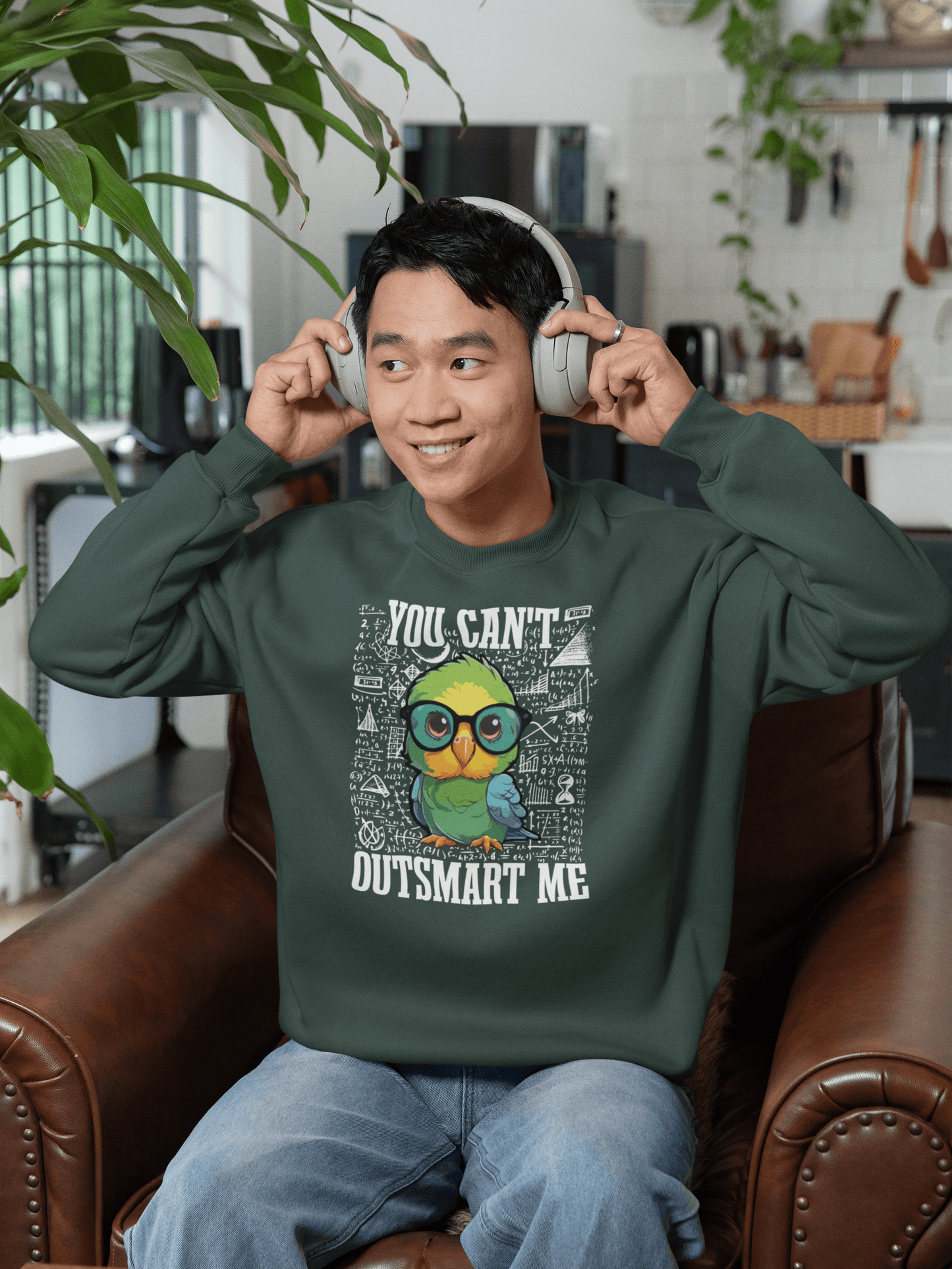 “You Can’t Outsmart Me” Parrot Sweatshirt – Funny Smart Bird Lover Gift, Intelligent Parrot Apparel, Unique Pet Bird Sweater