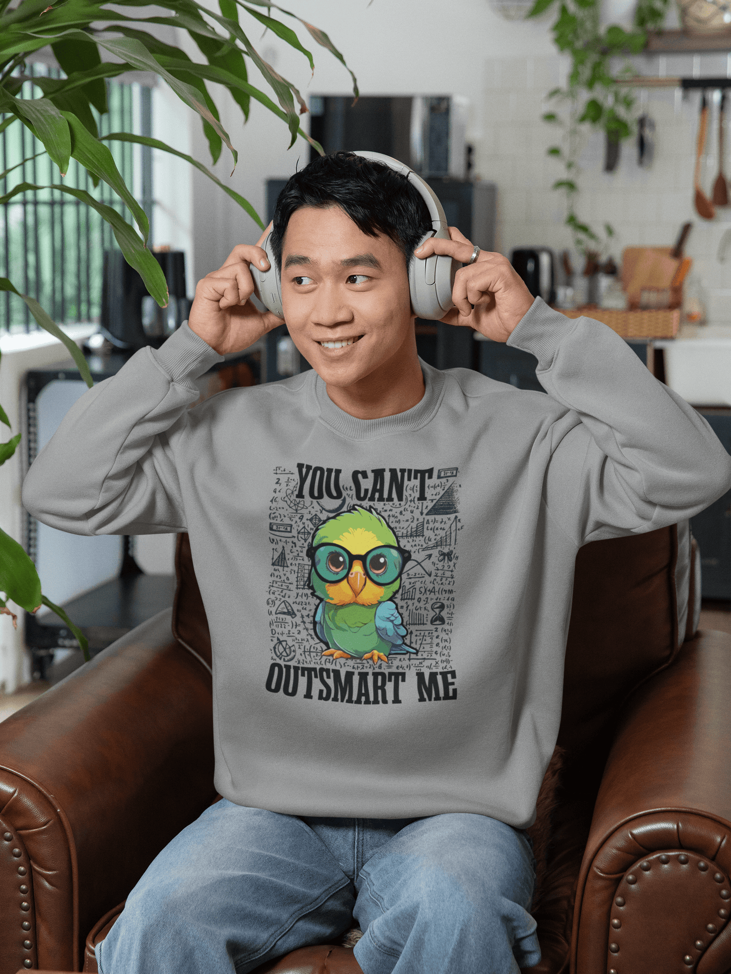 “You Can’t Outsmart Me” Parrot Sweatshirt – Funny Smart Bird Lover Gift, Intelligent Parrot Apparel, Unique Pet Bird Sweater
